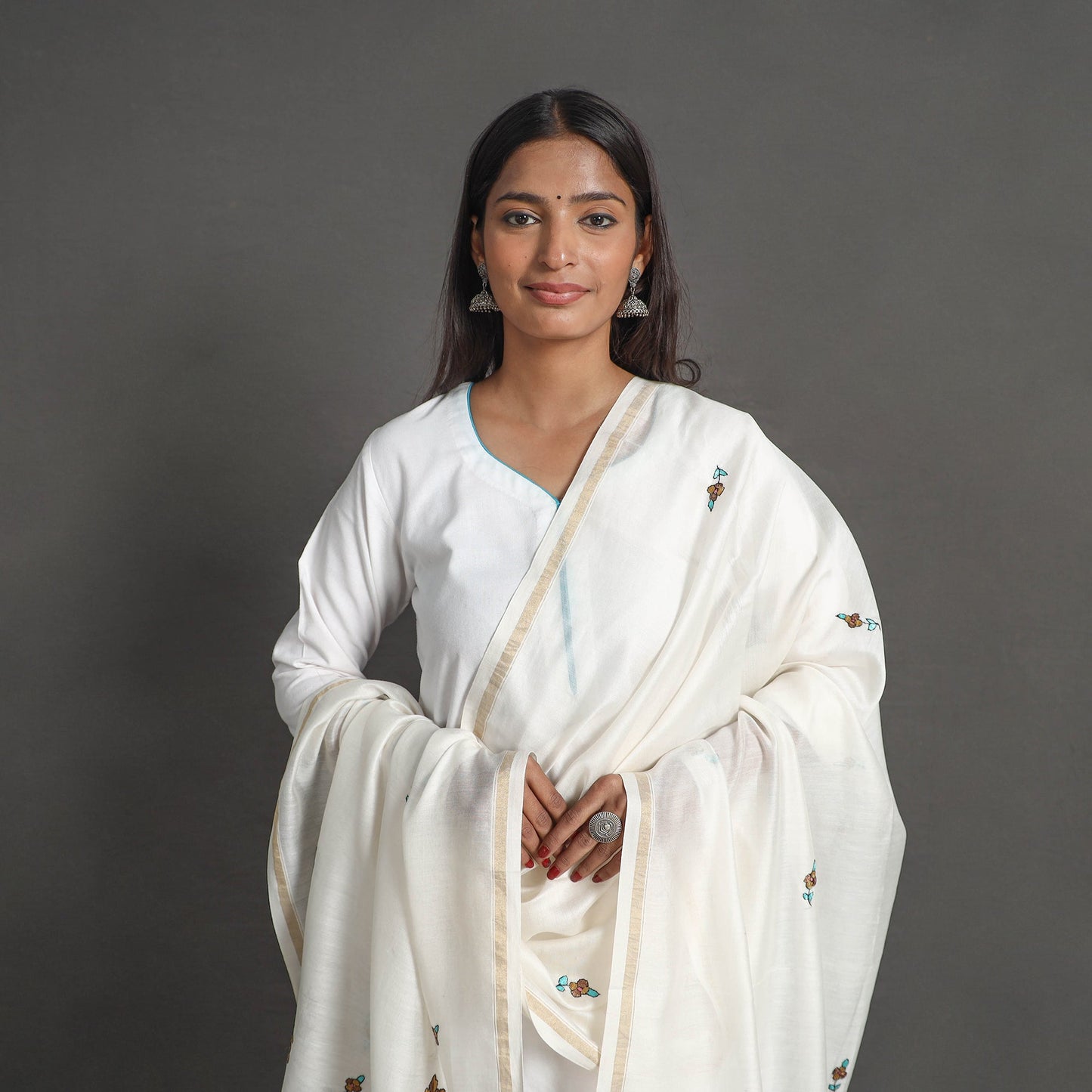  White Handloom Chanderi Silk Kashida Embroidery Dupatta 