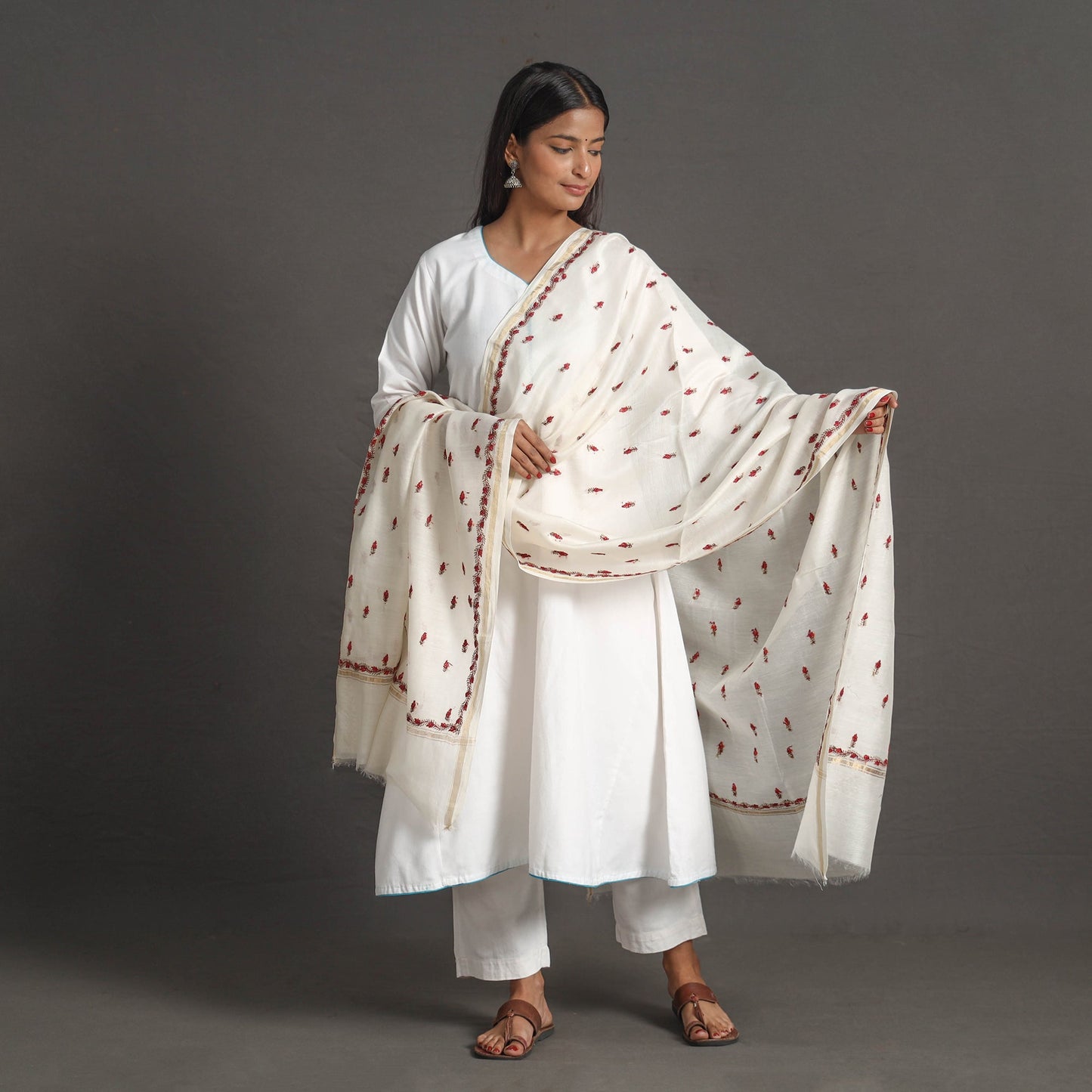 White - handloom chanderi silk kashida embroidery dupatta