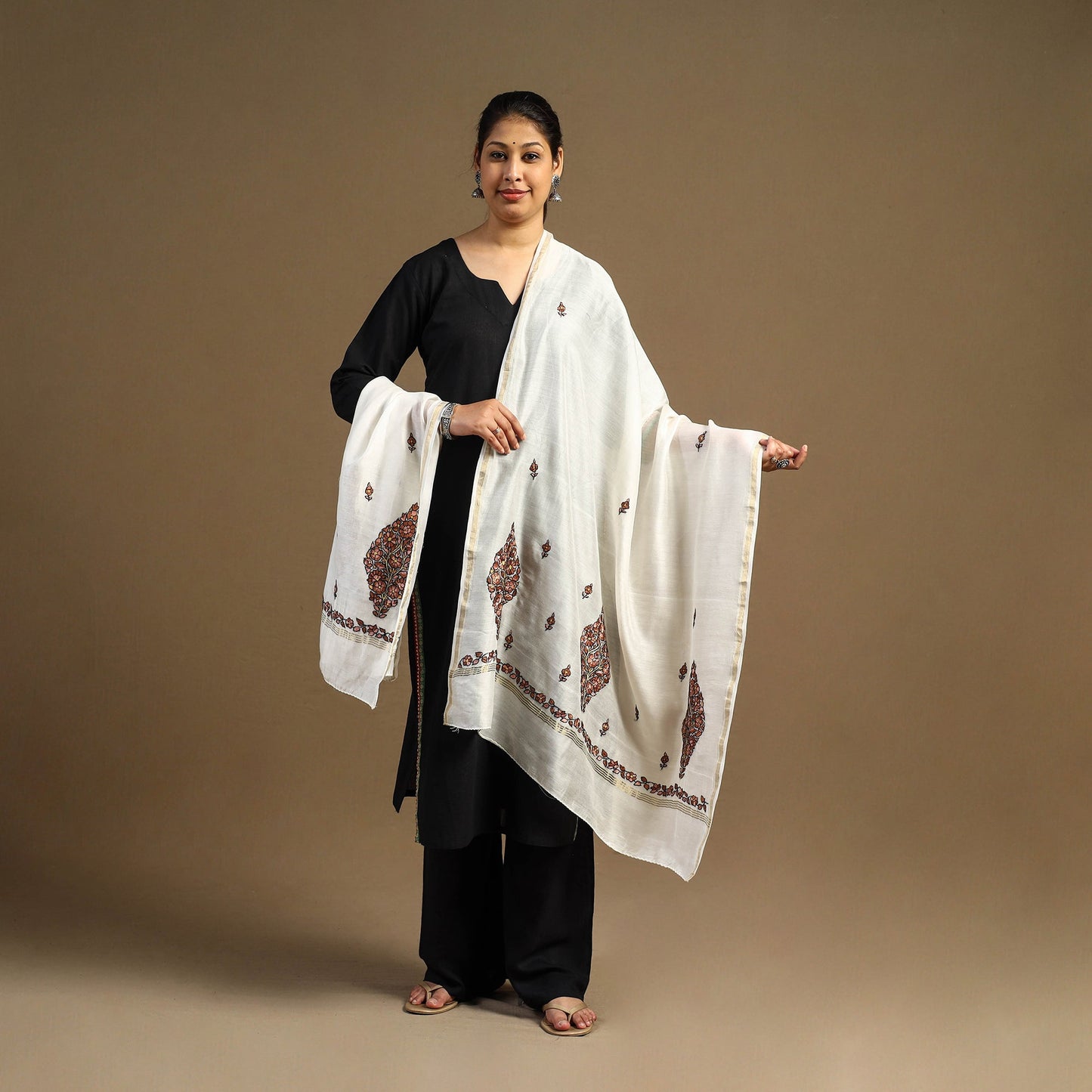 White Handloom Chanderi Silk Kashida Embroidery Dupatta