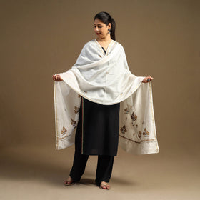 Buy Handloom Chanderi Silk Kashida Embroidery Dupatta