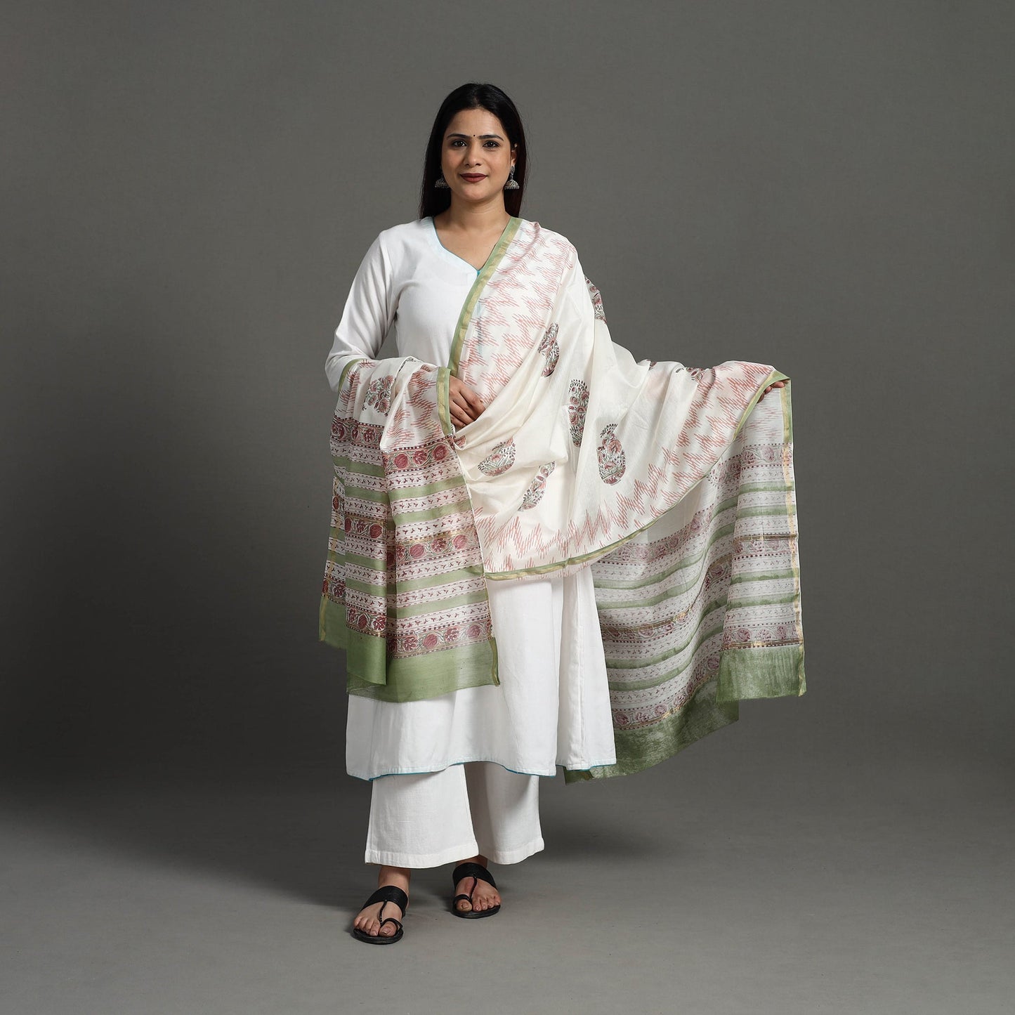 White - handloom chanderi silk sanganeri dupatta 06