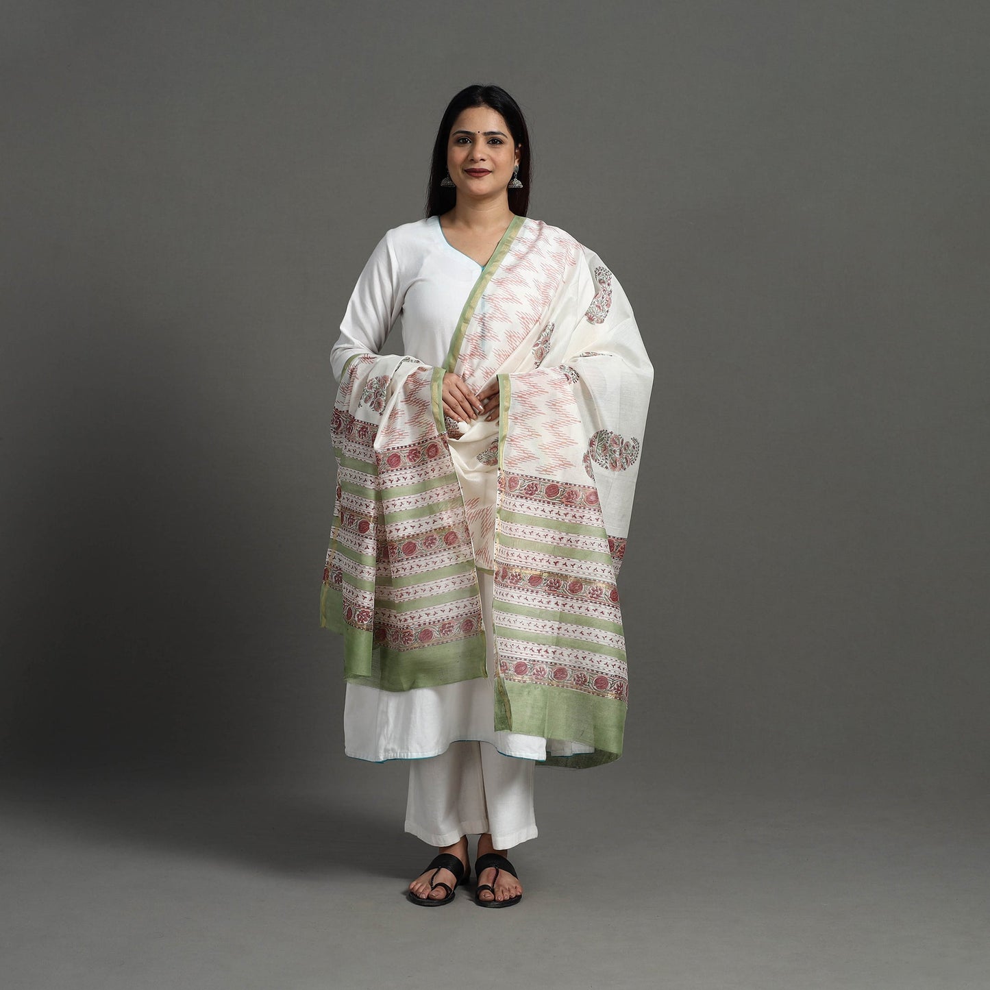 White - handloom chanderi silk sanganeri dupatta 06