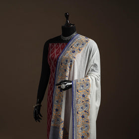 White - handloom cotton bengal hand kantha work dupatta 14