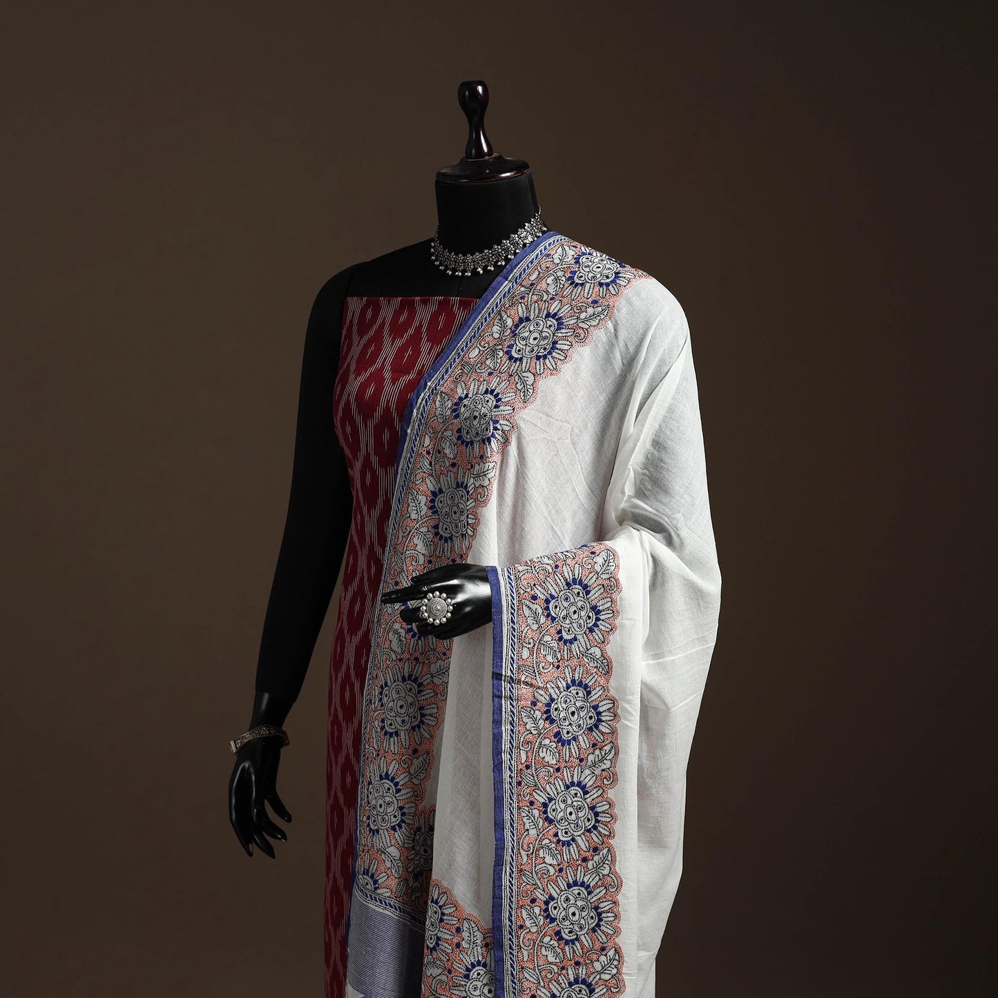 White - handloom cotton bengal hand kantha work dupatta 17