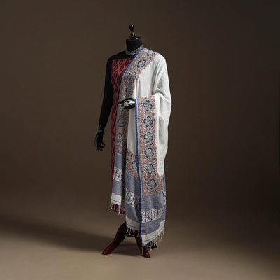 White - handloom cotton bengal hand kantha work dupatta 17