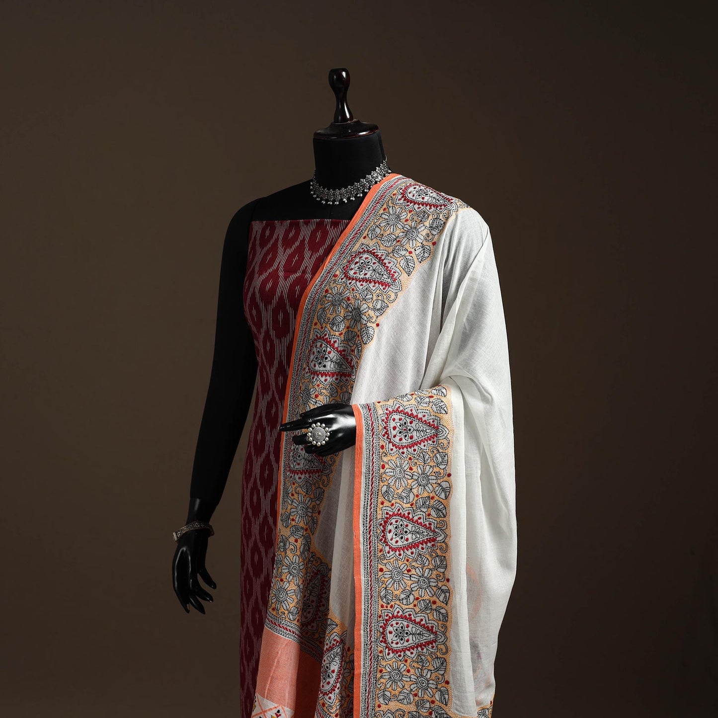 White - handloom cotton bengal hand kantha work dupatta 19