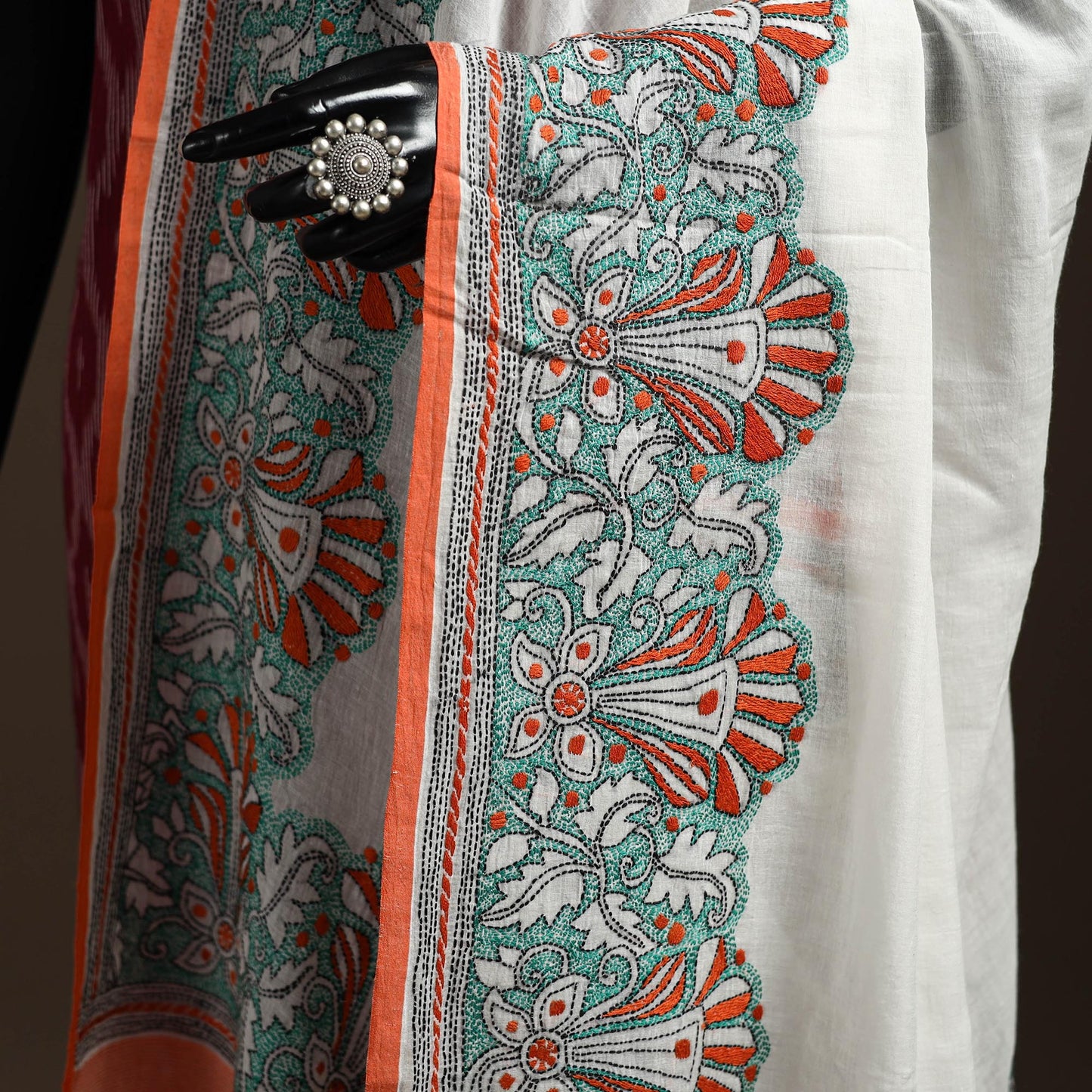 White - handloom cotton bengal hand kantha work dupatta 30