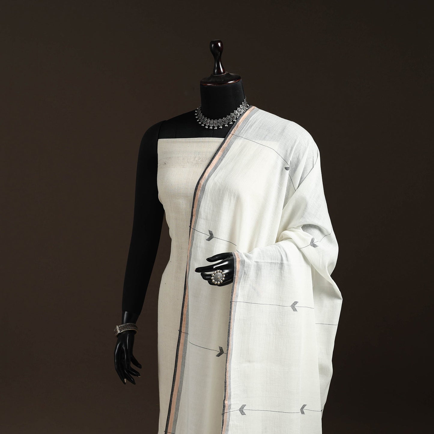 Handloom cotton bengal jamdani dupatta 32 - handcrafted