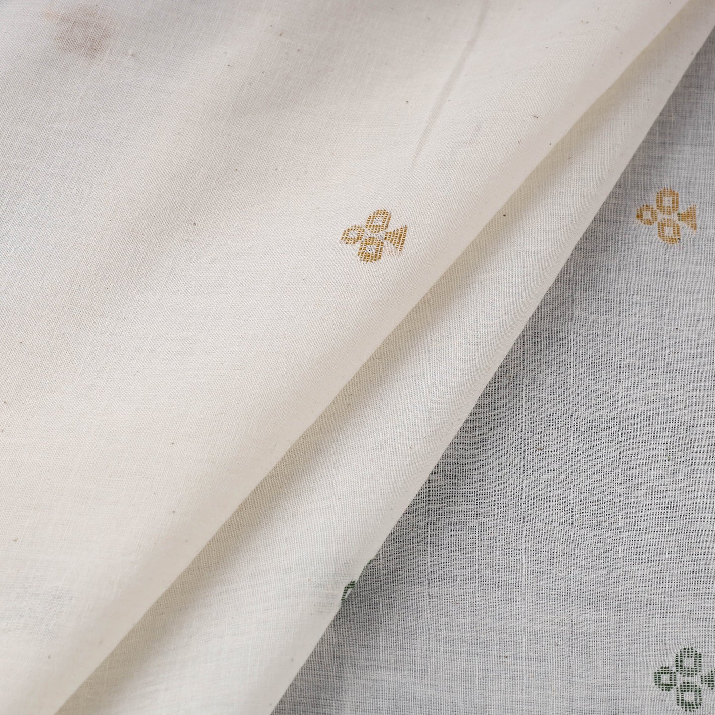 White Handloom Cotton Bengal Jamdani Fabric