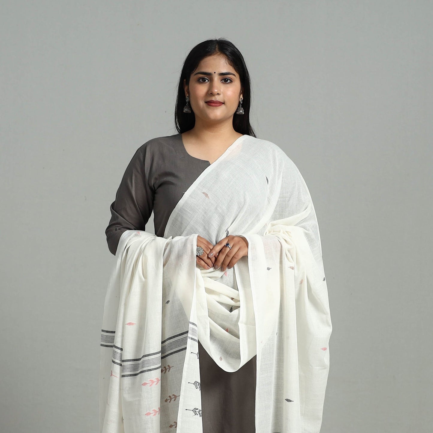 Buy White Handloom Cotton Burdwan Jamdani Dupatta Online