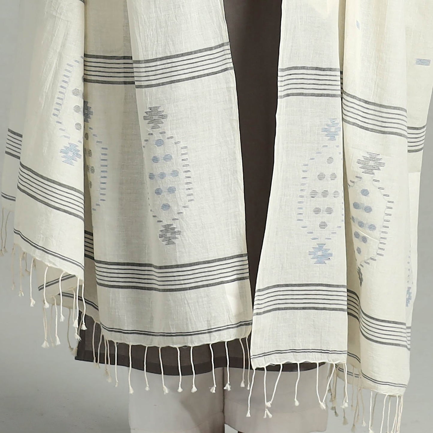 Buy White Handloom Cotton Burdwan Jamdani Dupatta Online