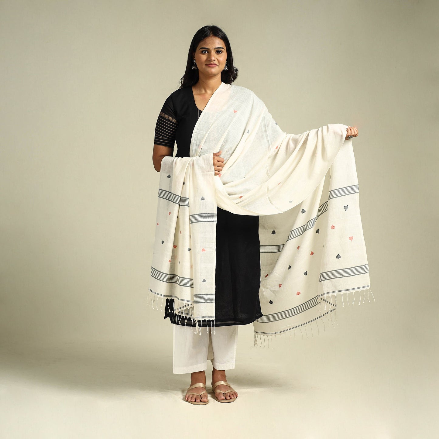 White Handloom Cotton Burdwan Jamdani Dupatta
