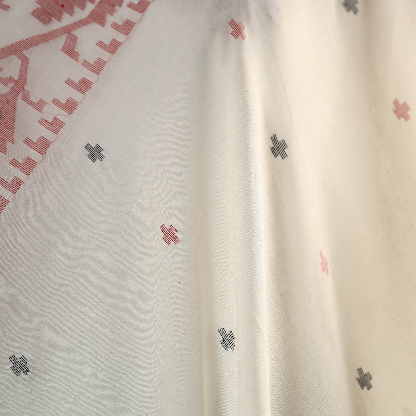 White - handloom cotton phulia jamdani fabric 01