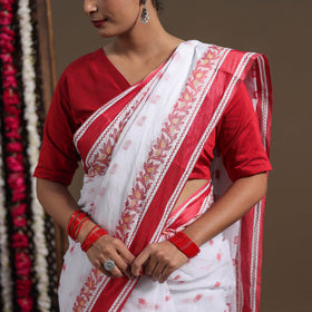 White - handloom cotton phulia jamdani saree 08