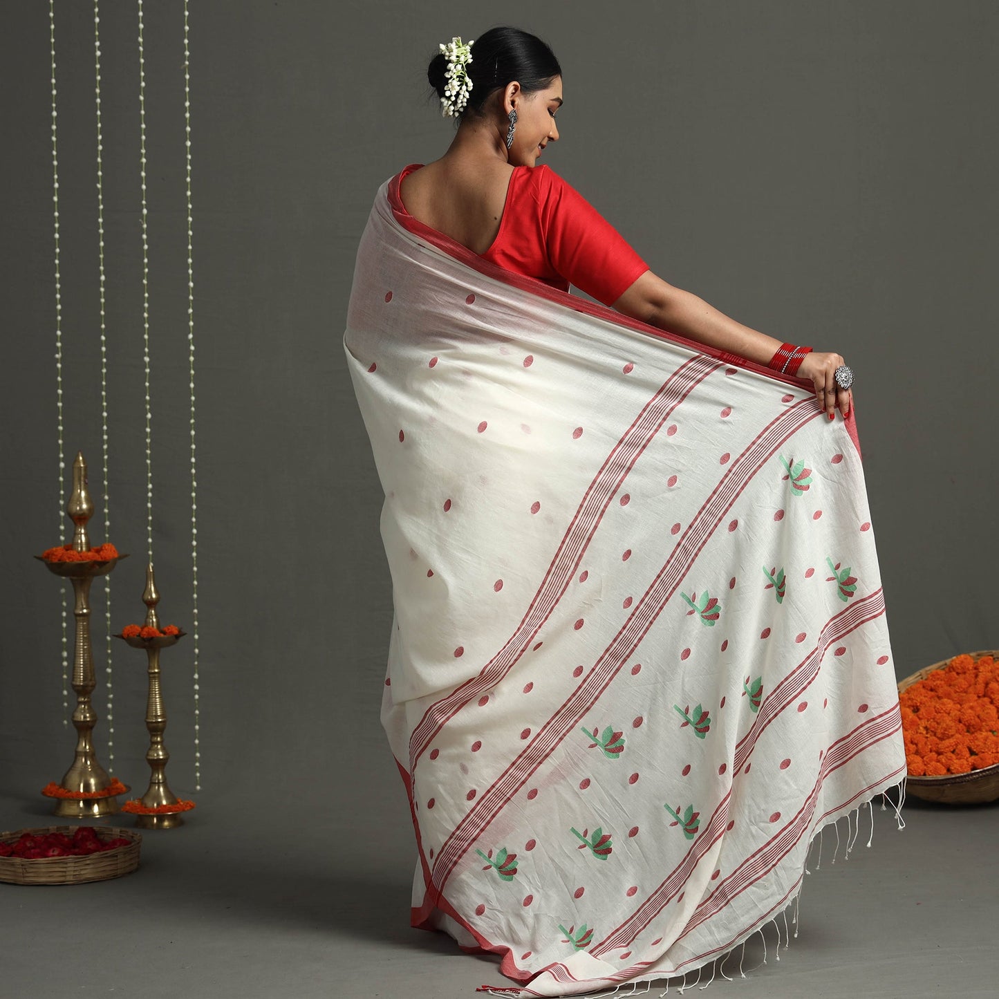  Handloom Cotton Phulia Jamdani Saree
