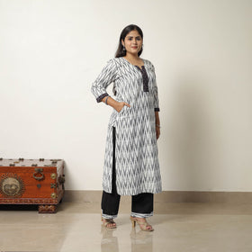  White Handloom Cotton Pochampally Ikat Kurta Set 