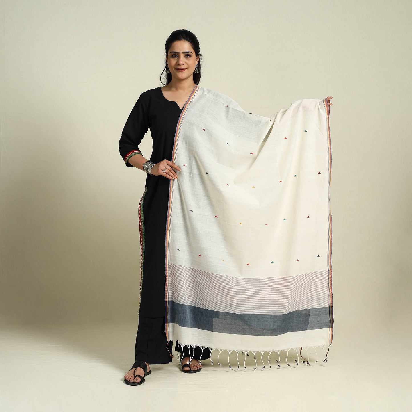 Buy Handloom Cotton Srikakulam Jamdani Dupatta