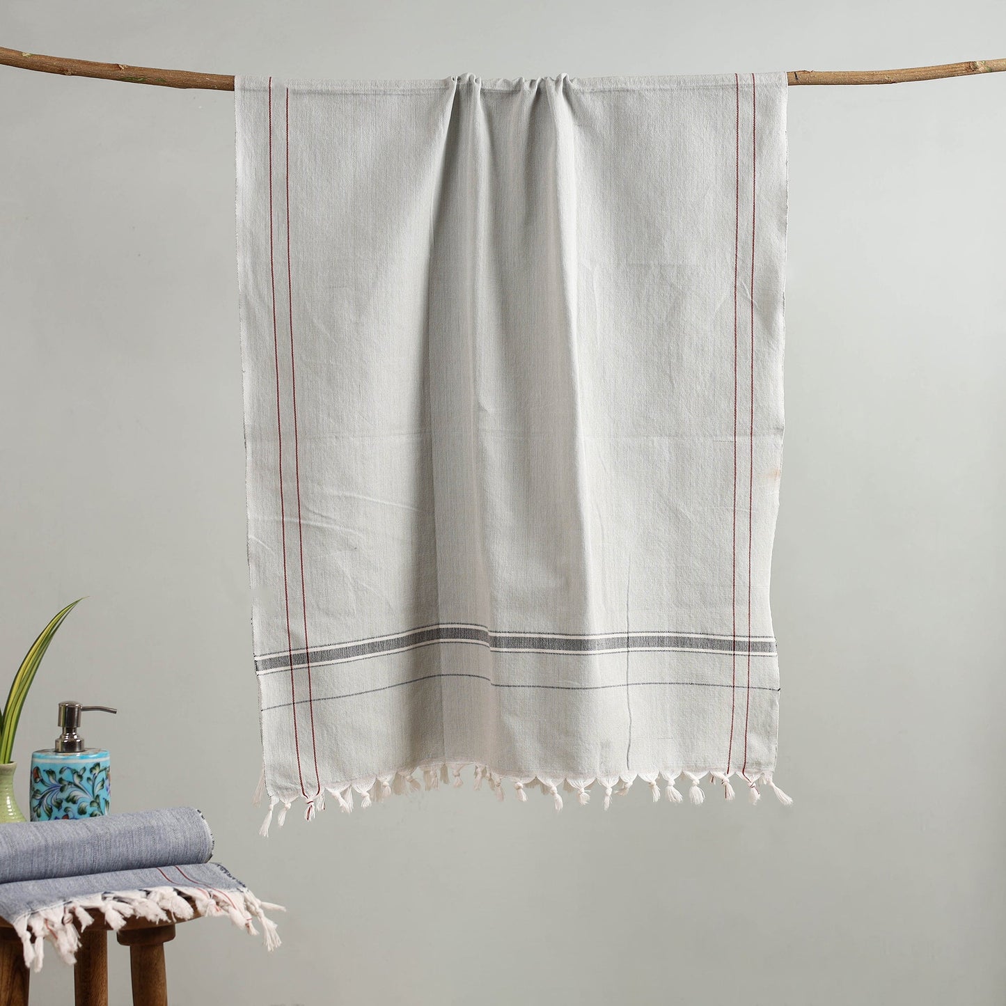 Buy Handloom Fine Cotton Plain Bath Towel
