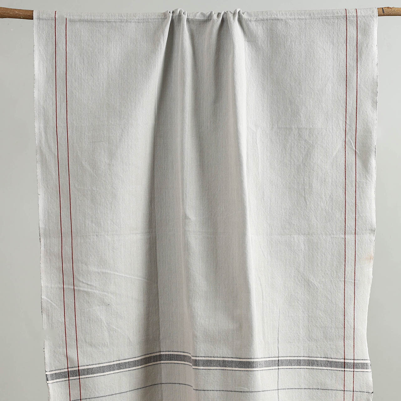 Buy Handloom Fine Cotton Plain Bath Towel