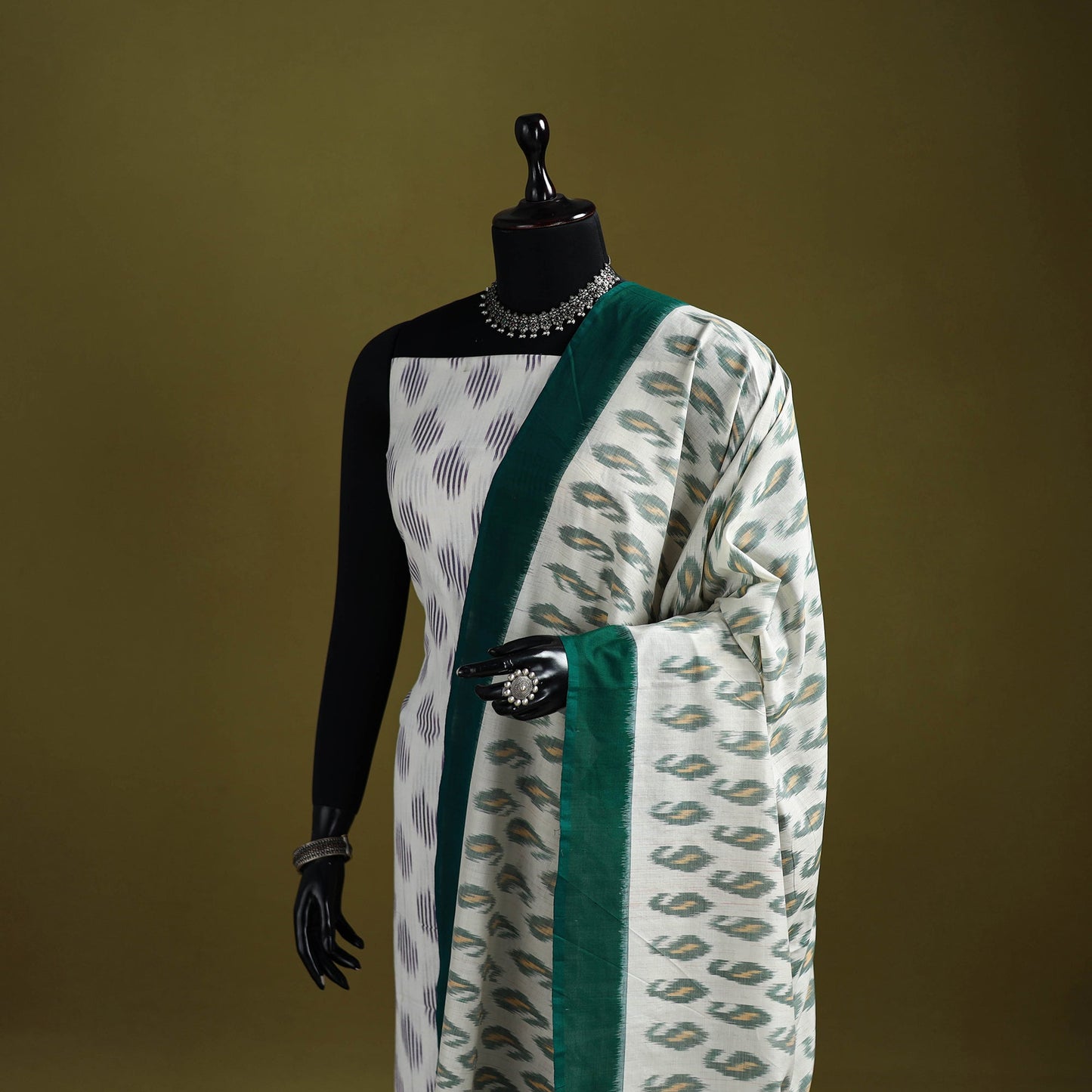Handloom mercerised cotton pochampally ikat dupatta 04