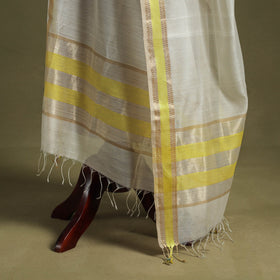 White - handloom silk cotton maheshwari dupatta 07