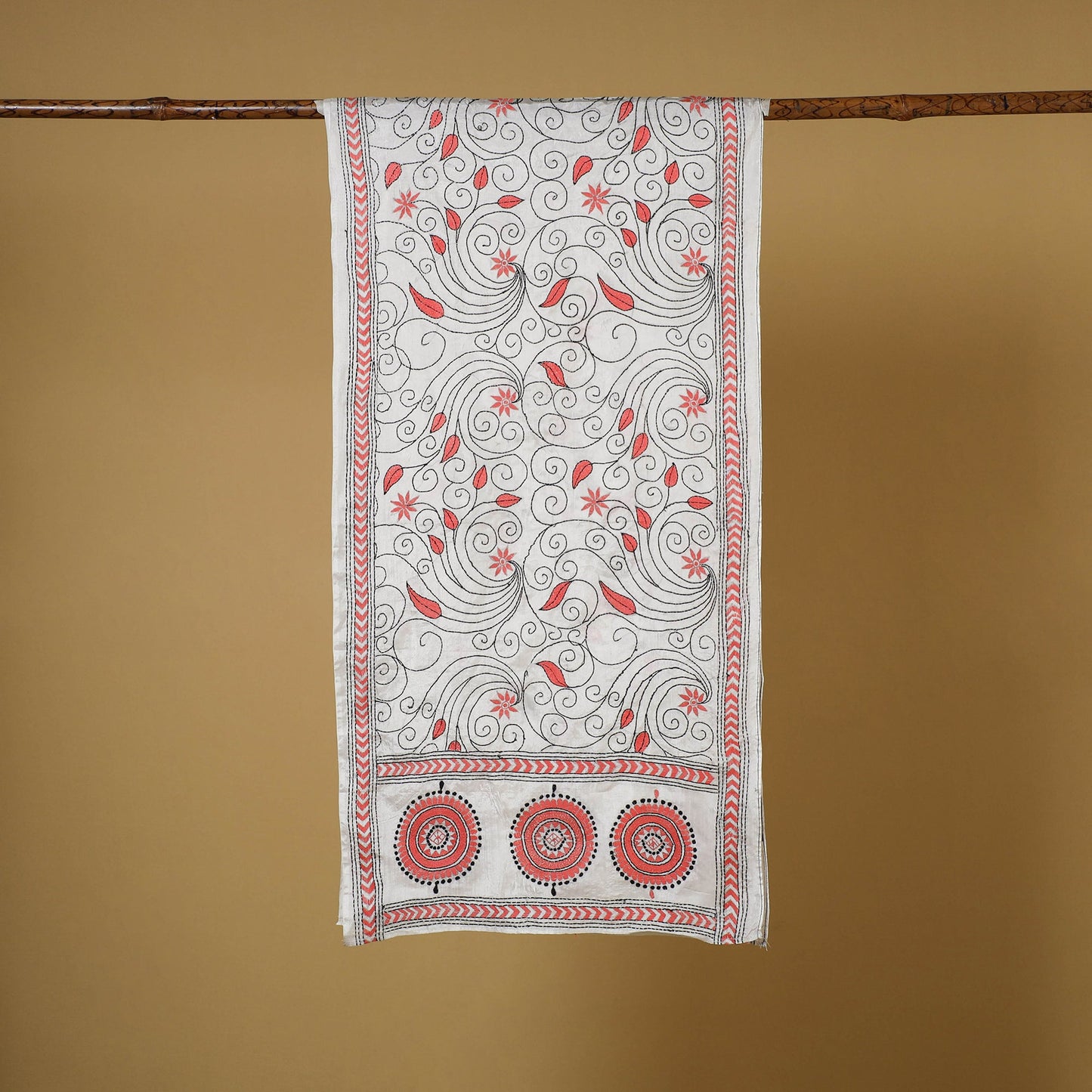 White - handloom tussar silk bengal kantha work stole 04