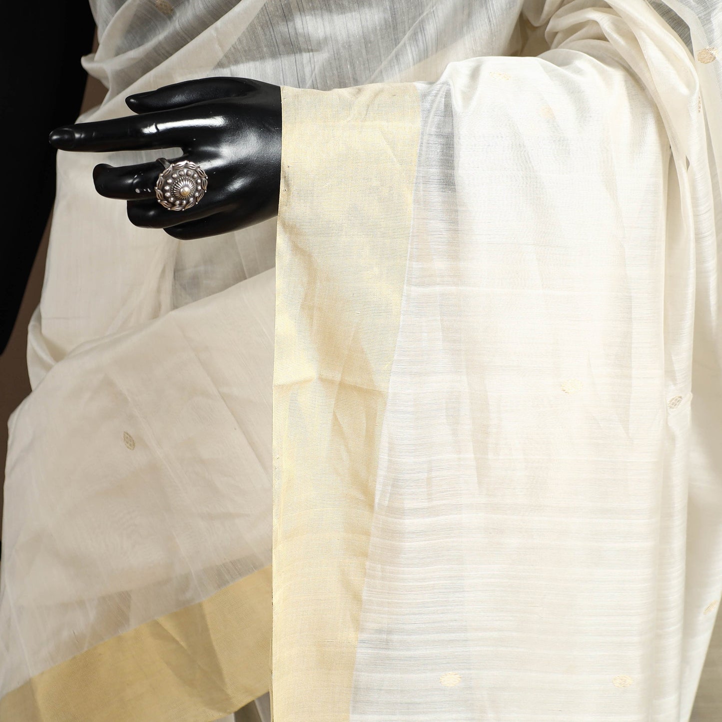 White - handloom zari work chanderi silk saree 05