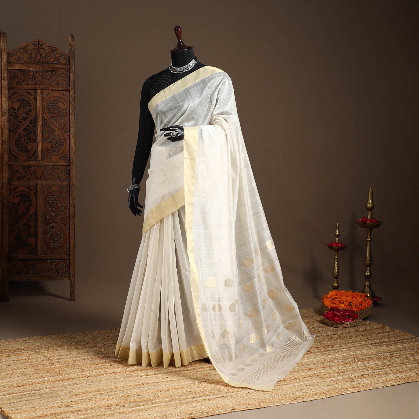 White - handloom zari work chanderi silk saree 05