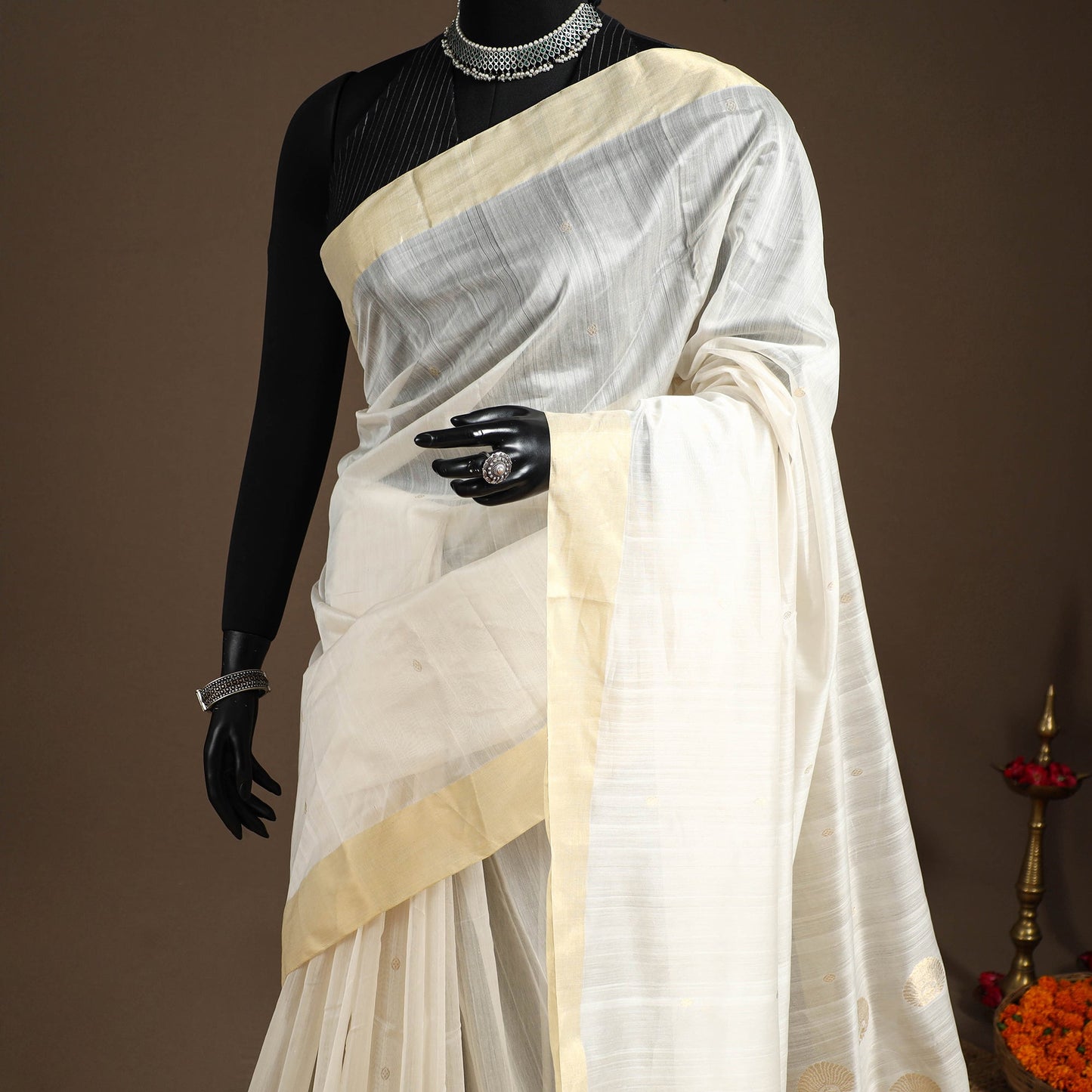 White - handloom zari work chanderi silk saree 05
