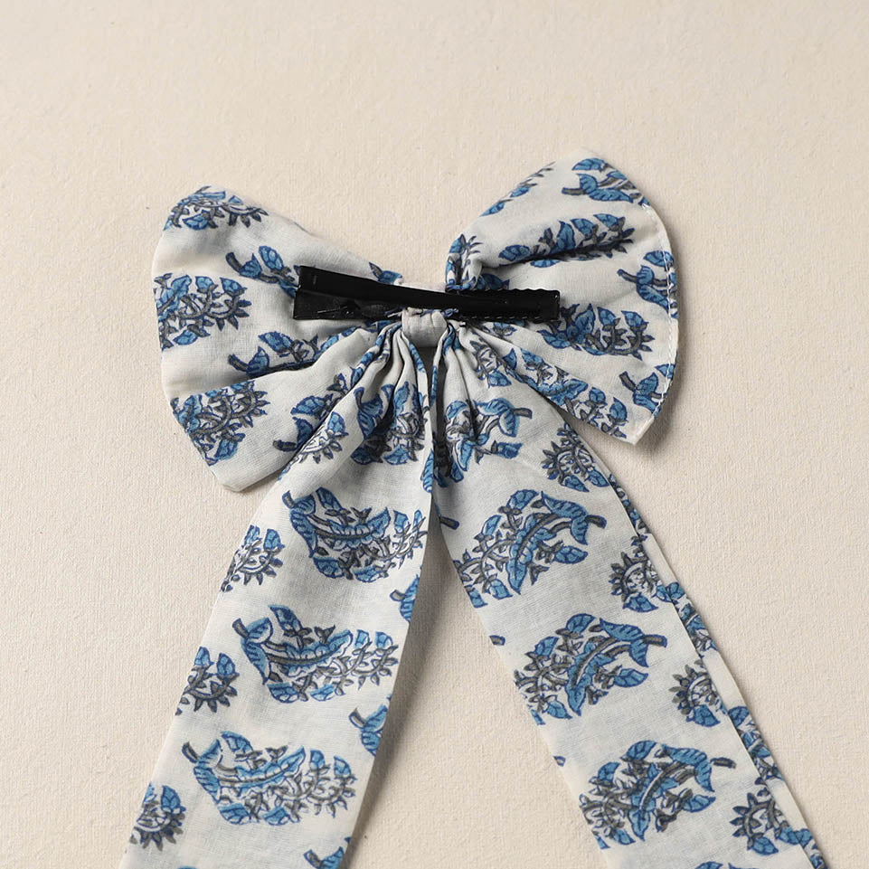 White Handmade Fabric Bow Hair Clip