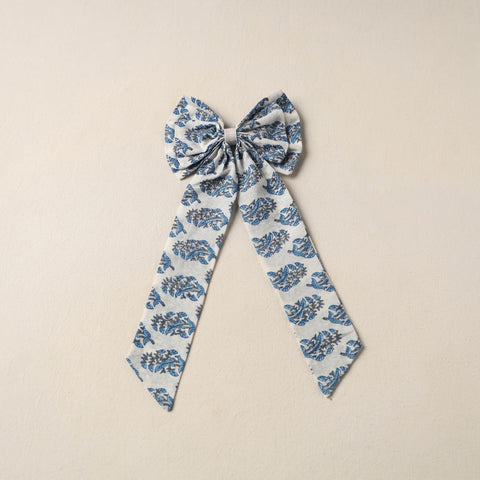 White Handmade Fabric Bow Hair Clip