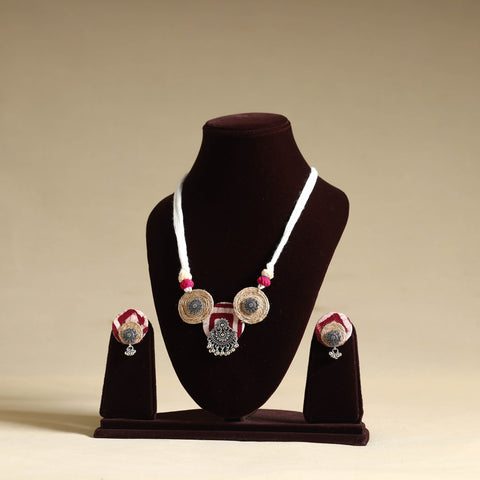 White - handmade gs jute fabart necklace set 10