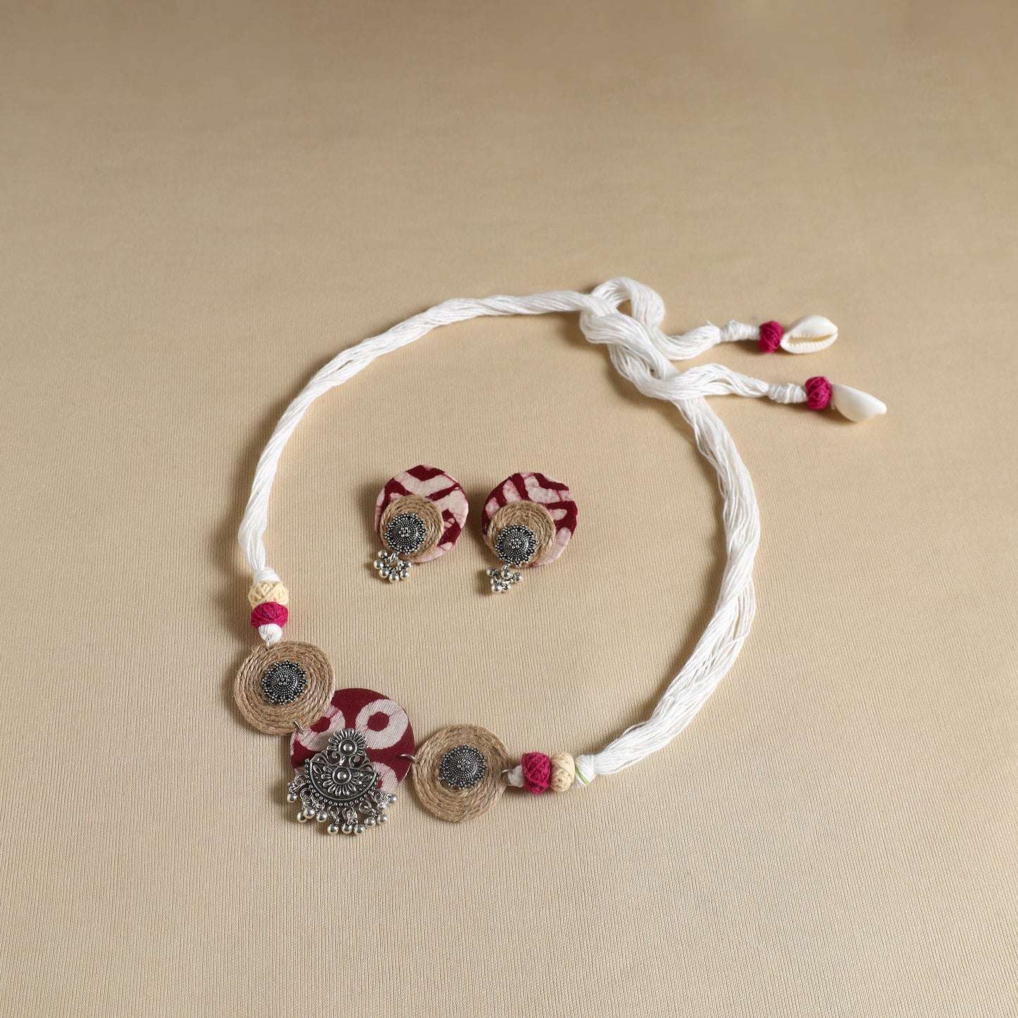 Buy Handmade GS Jute Fabart Necklace Set