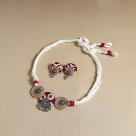 Buy Handmade GS Jute Fabart Necklace Set