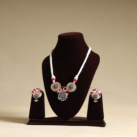 Buy Handmade GS Jute Fabart Necklace Set