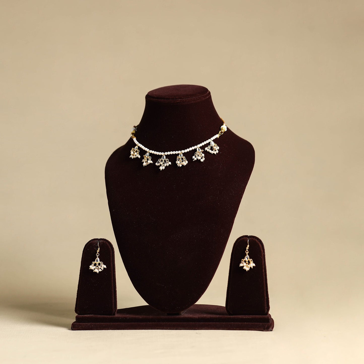 White Handmade Kundan Work Choker Necklace Set
