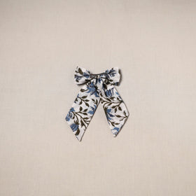 Handmade women’s bow hair clip 01 - handcrafted