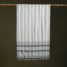 White - handwoven merino wool kutch bhujodi stole 27