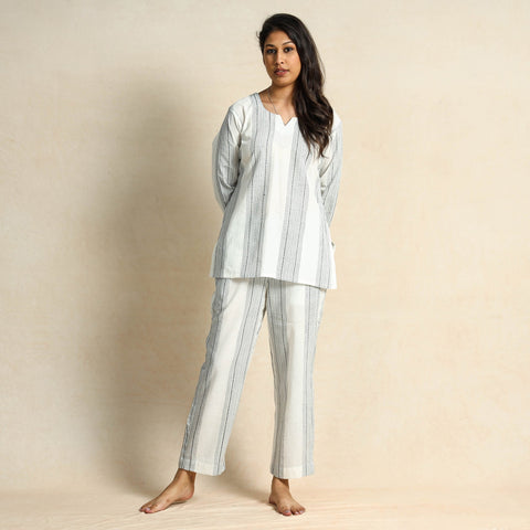 White jacquard cotton top & pyjama night suit set