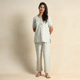  Jacquard Cotton Top & Pyjama Night Suit Set 