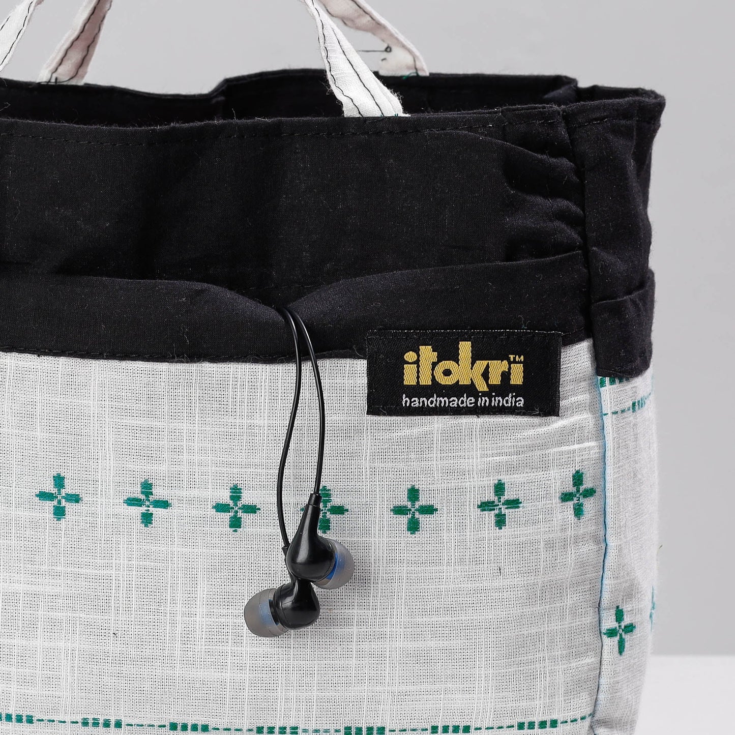  Jacquard Multipurpose Cosmetic/Toiletry Cotton Pouch 