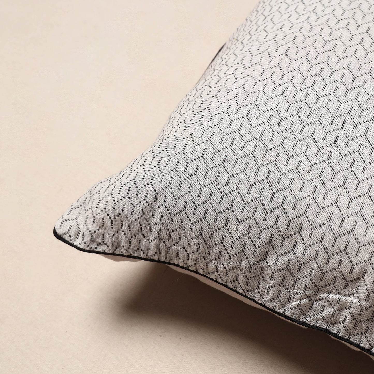 Jacquard weave cotton cushion cover 57 - handcrafted