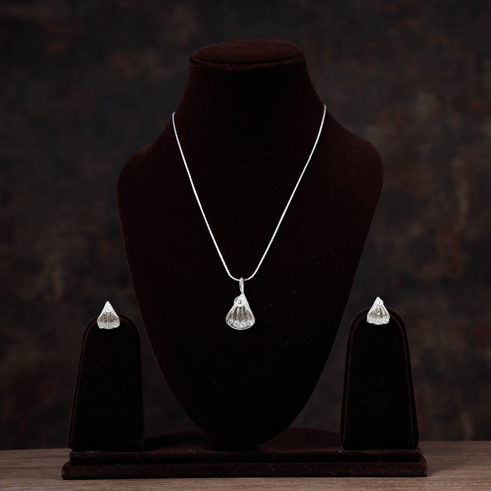 filigree silver necklace set