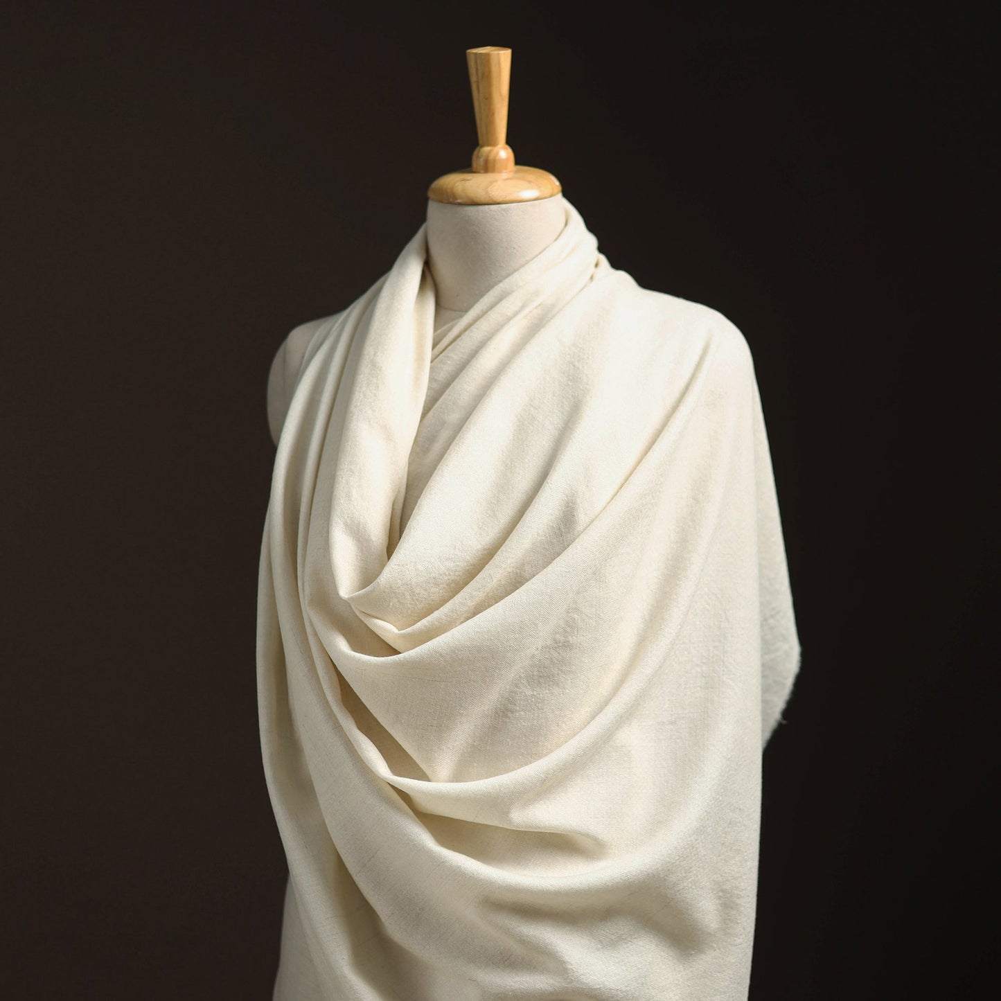 Kashmiri pashmina handspun handwoven pure woolen shawl 02