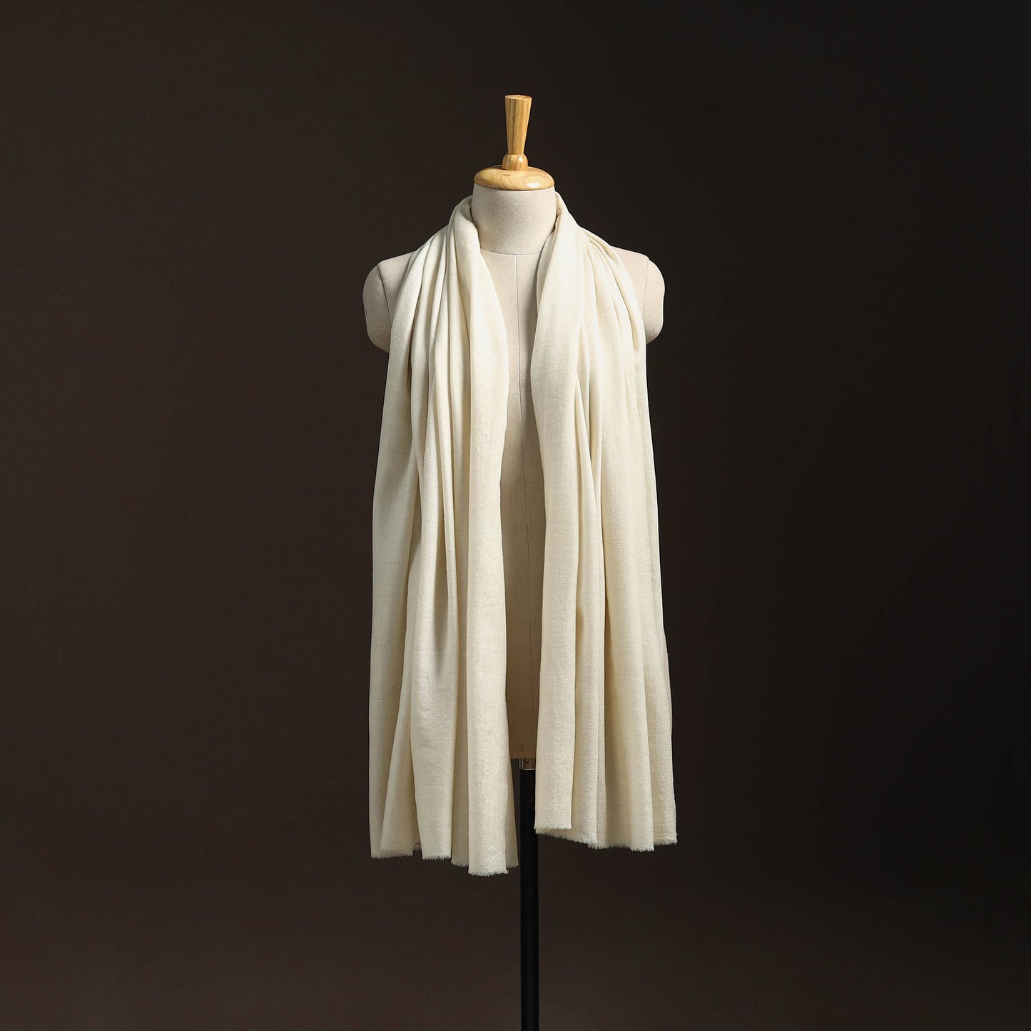 Kashmiri pashmina handspun handwoven pure woolen shawl 02