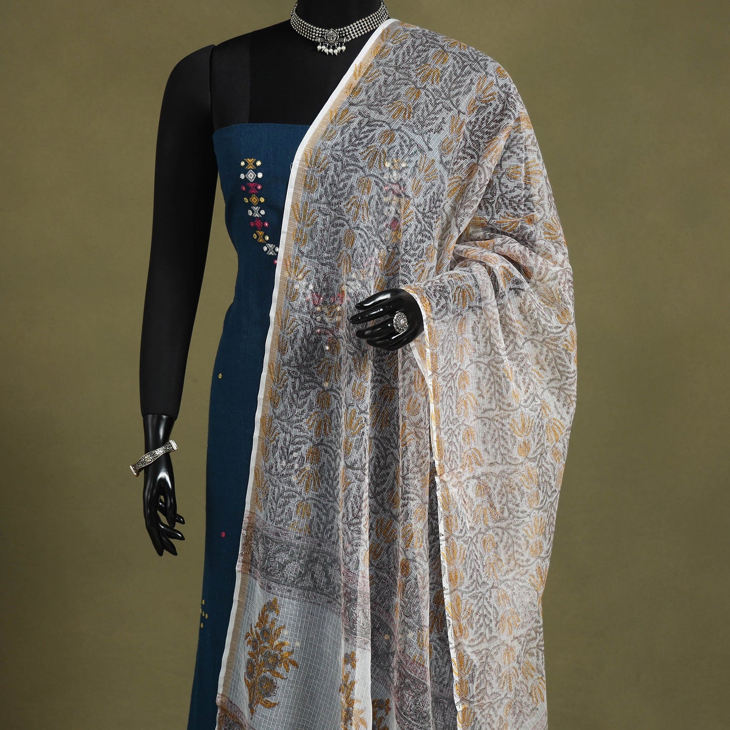 White - kota doria cotton sanganeri floral dupatta 33