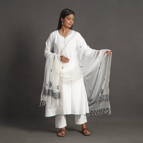 White - kota doria silk cotton kashida embroidery dupatta