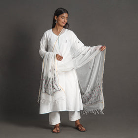 White - kota doria silk cotton kashida embroidery dupatta
