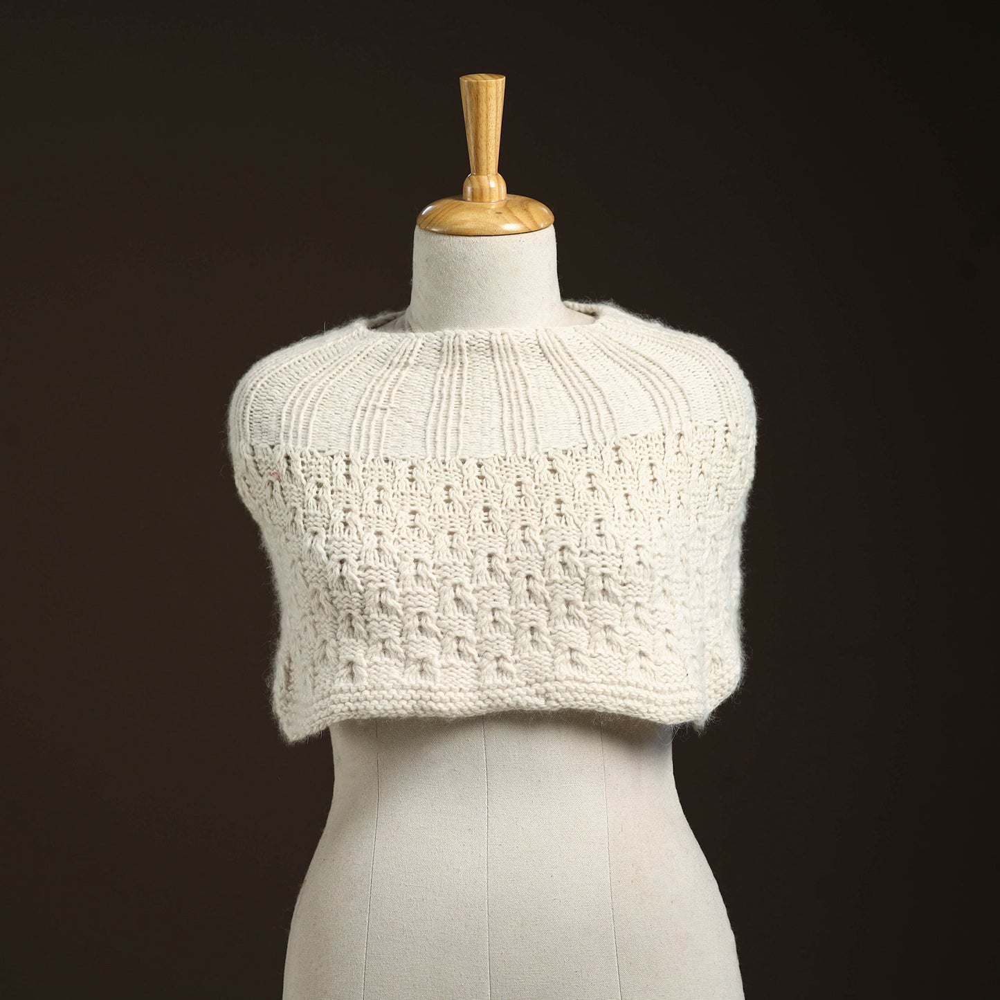 White - kullu karishma hand knitted merino wool neck warmer