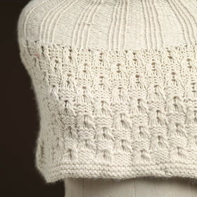 White - kullu karishma hand knitted merino wool neck warmer